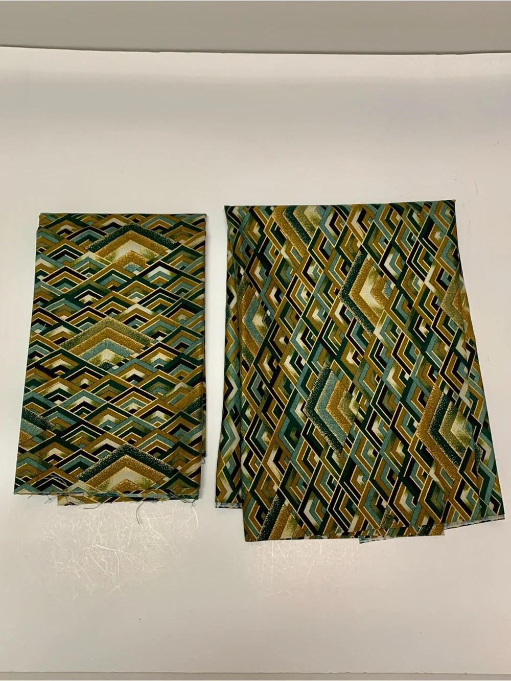 Hi Fashion Fabrics Art Deco Cotton Remnant Quilt Scraps Gold, Green, Black